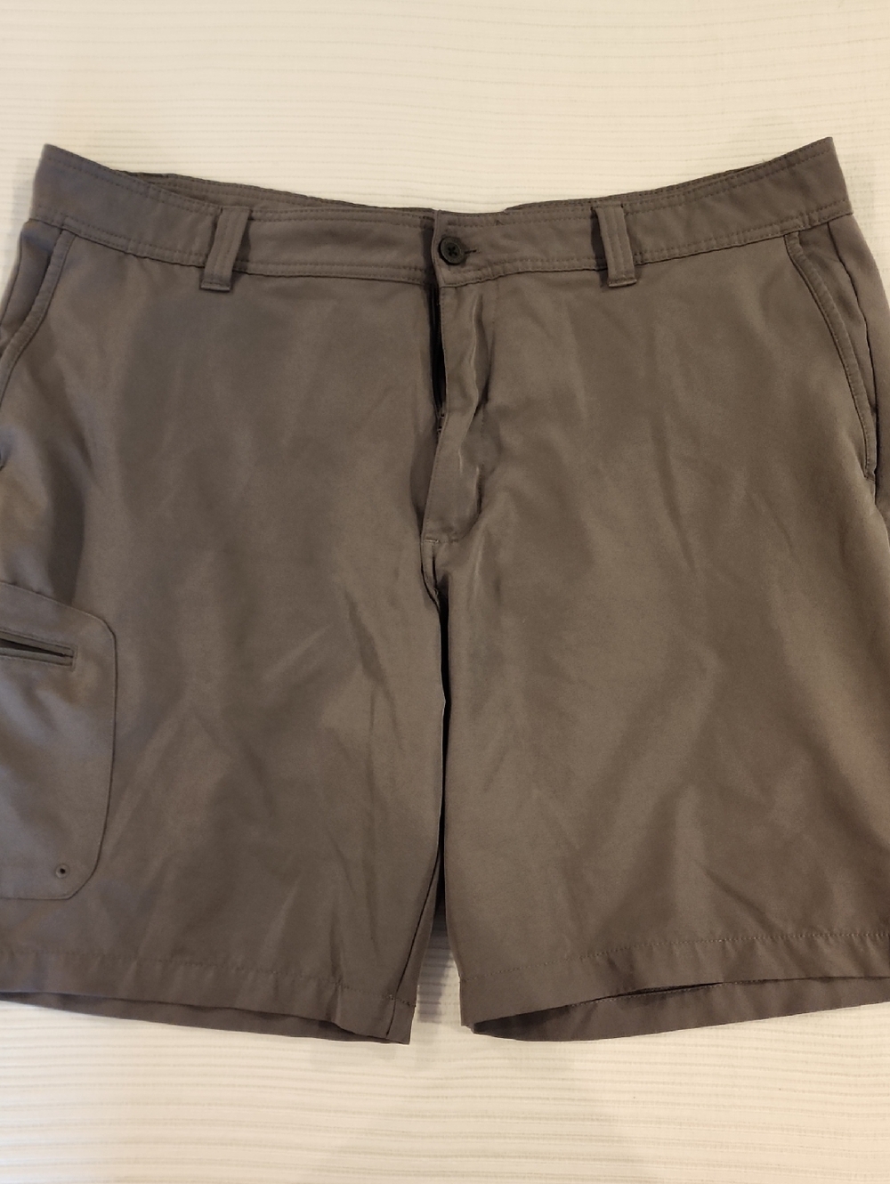 Magellan Outdoors Men's Gray Shorts